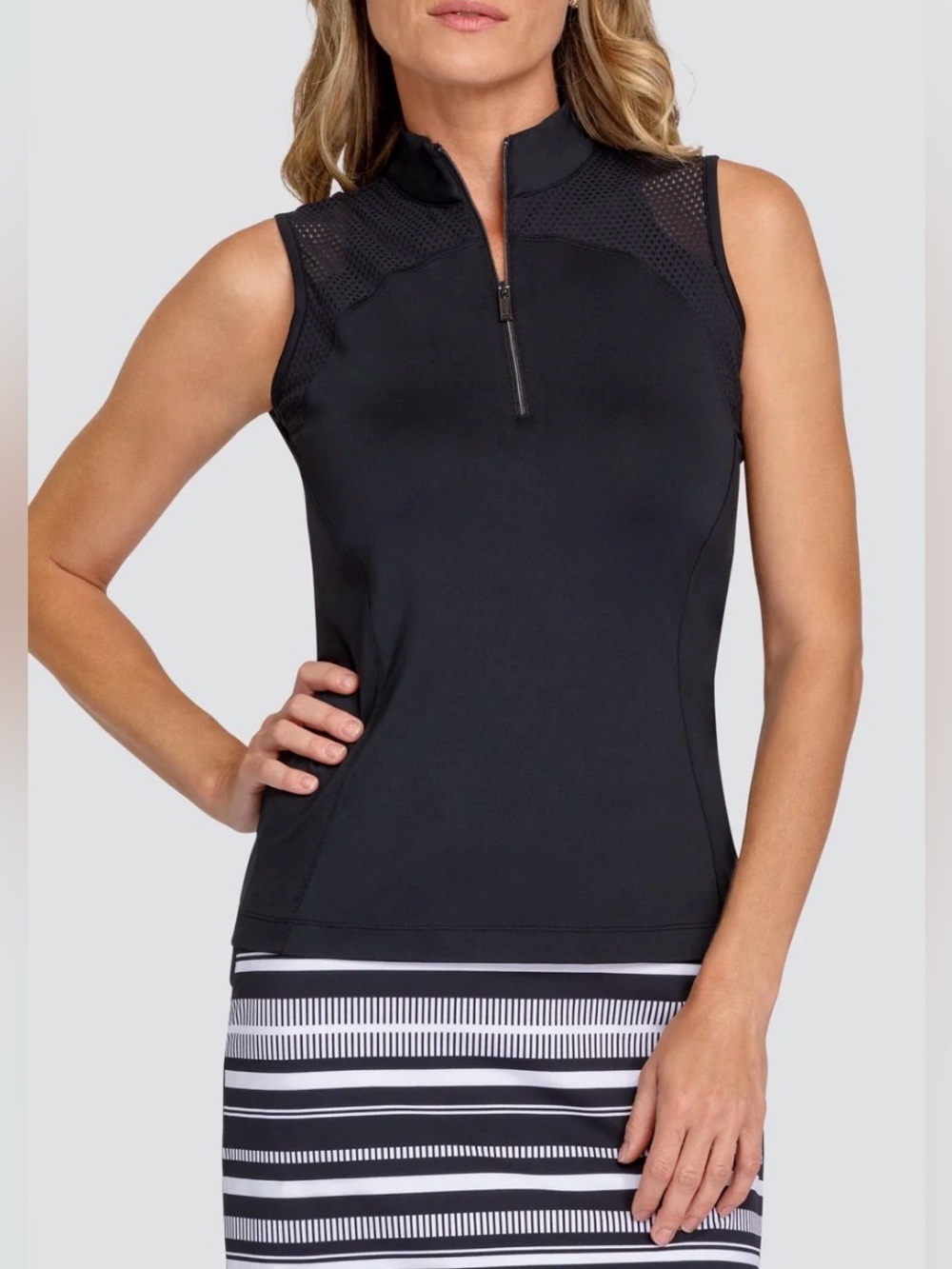 EUC Tail Sleeveless Sport Zip Mock Neck Top - Black 1/4 Zip Size M Mesh Inserts